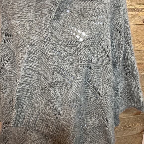 Hanii Y Gray Wool crocheted asymmetrical wrap sweater size large - Picture 2 of 9